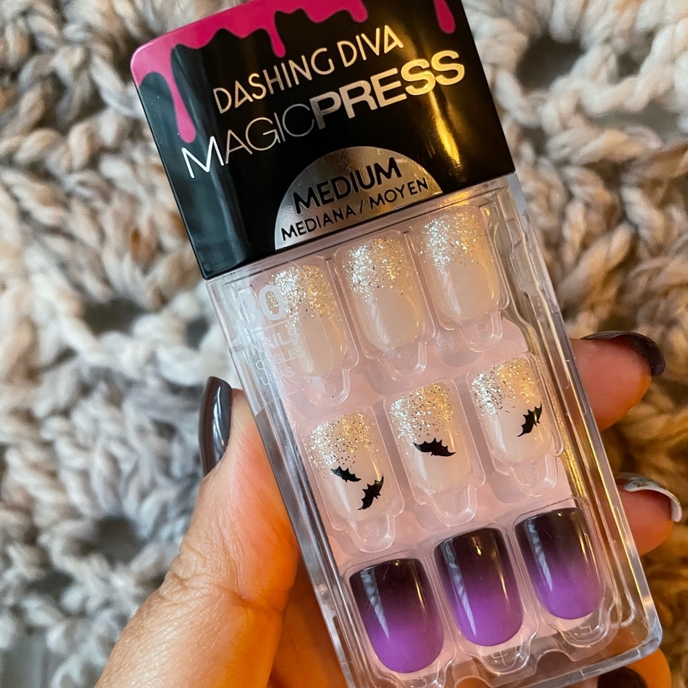 Dashing Diva Magic Press On Halloween Bat  Purple Nails NEW